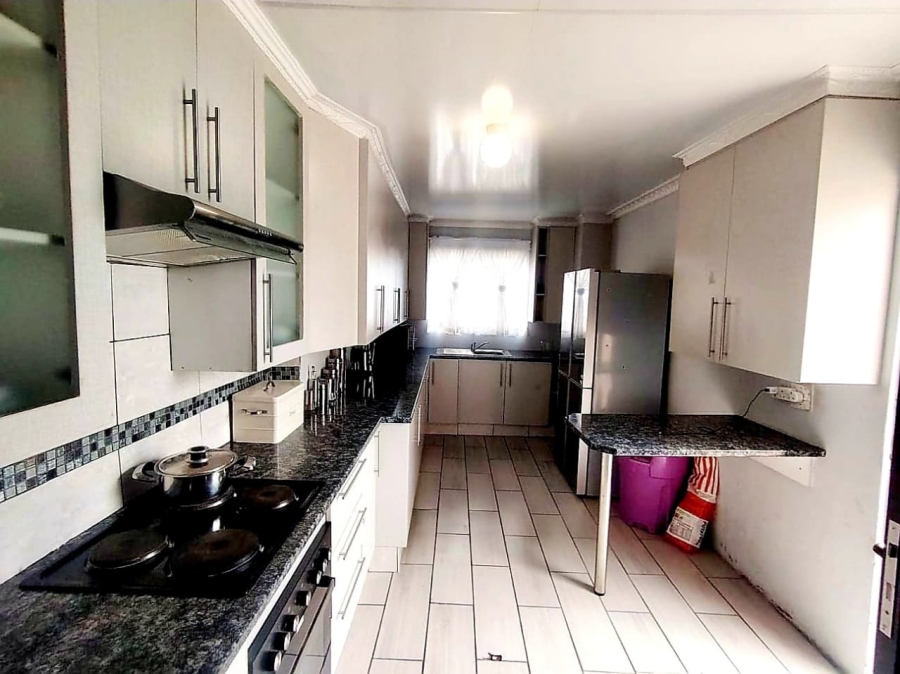 3 Bedroom Property for Sale in Amalinda Eastern Cape